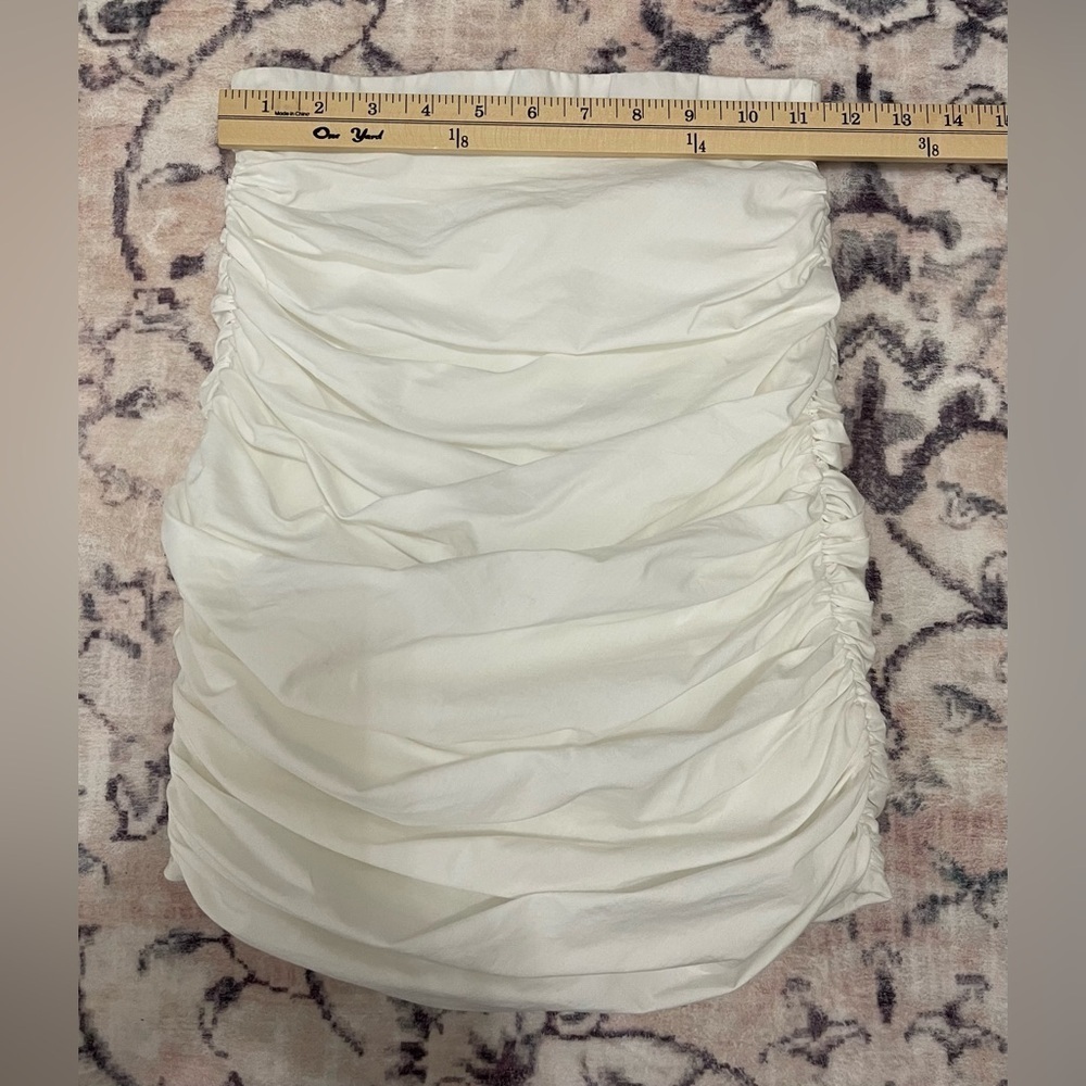 Aritzia Babaton Prest Ruched White Skirt Size 00 - Picture 5 of 9